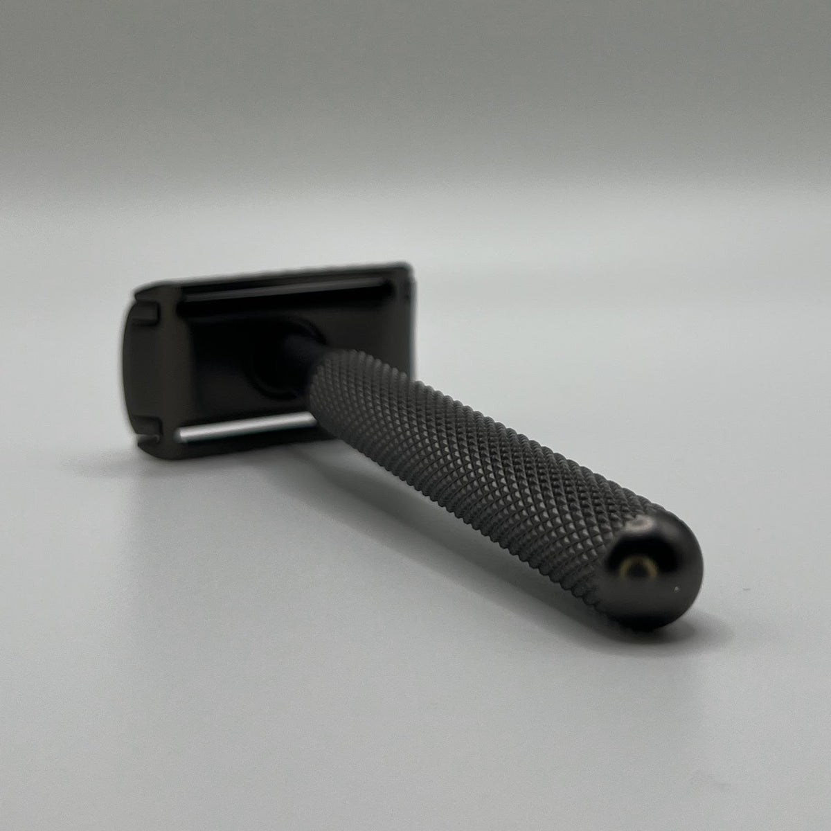 The Muck & Brass Razor